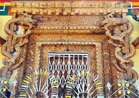 Tibetan Wood Carving center